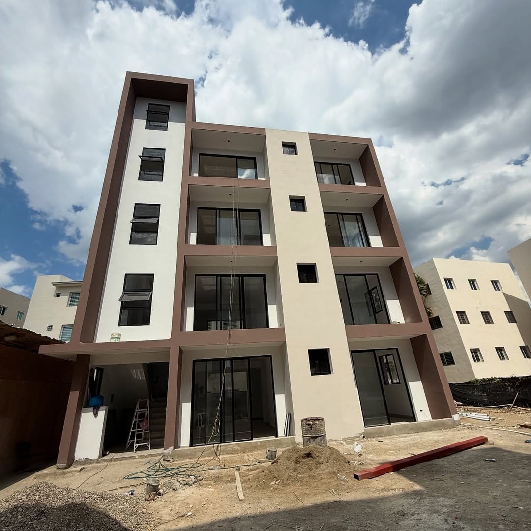 SnapInsta.to_526139776_18514915399050491_8036696106859973168_n