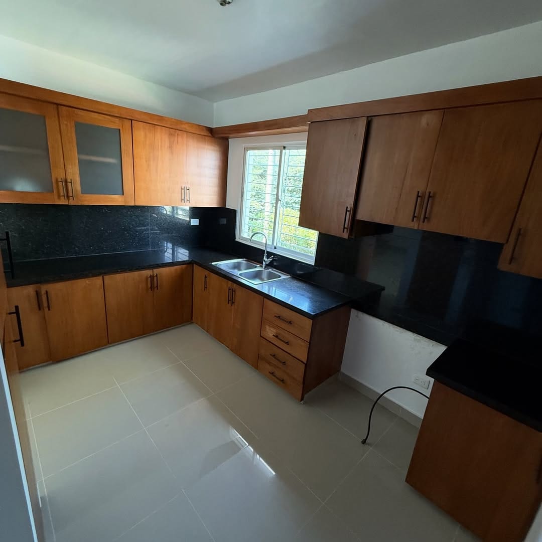 SnapInsta.to_585510903_18537941986050491_1615743738445778970_n