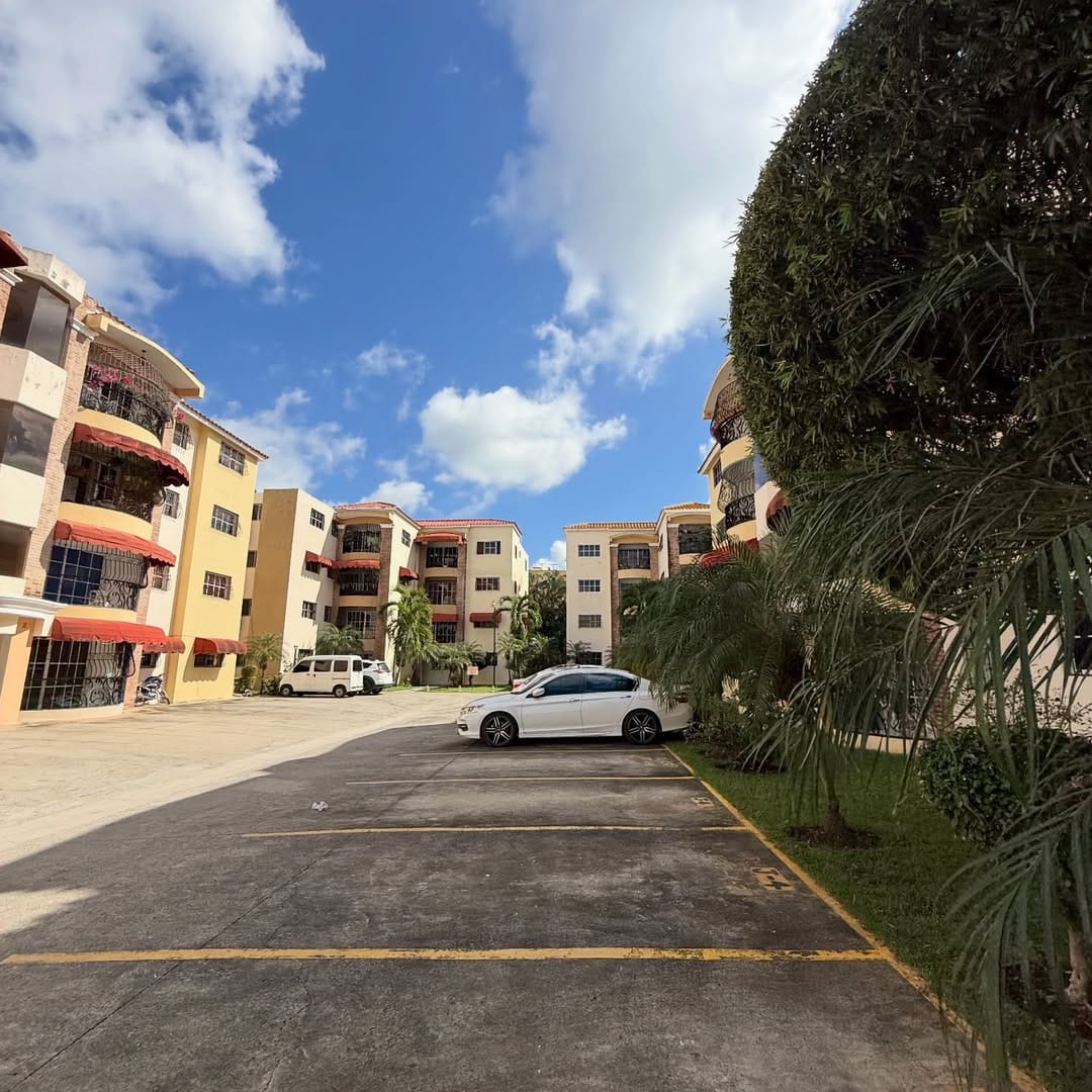 SnapInsta.to_611010756_18546520423050491_3514593478738295746_n