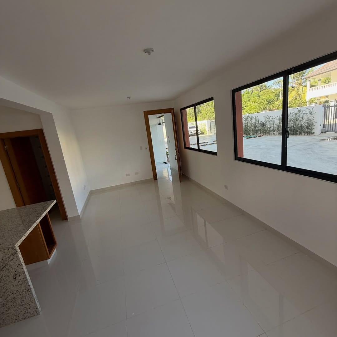 SnapInsta.to_639692630_18562256146050491_8824007462760461117_n