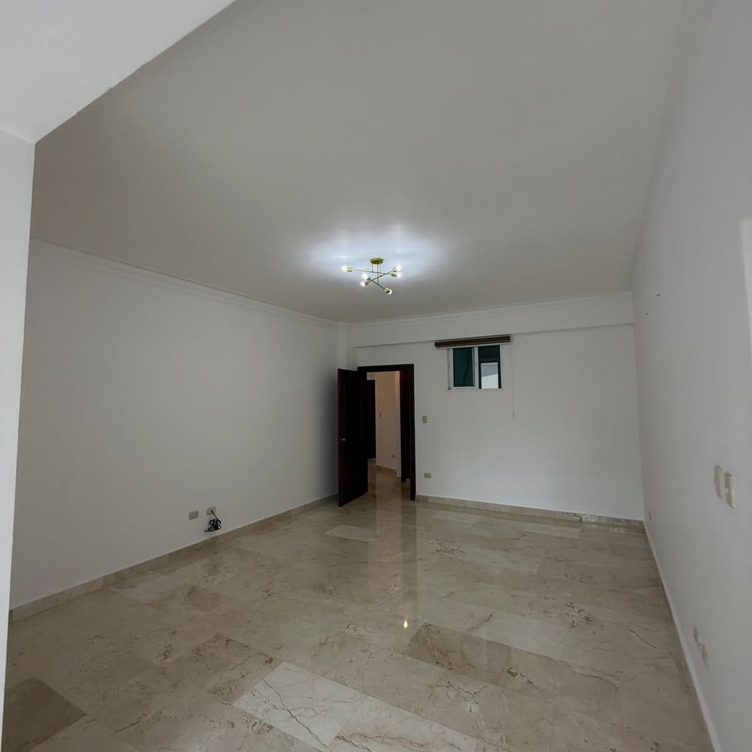 SnapInsta.to_649836148_18564815317050491_691437778837765174_n