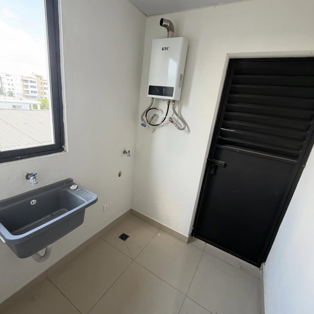 SnapInsta.to_657620299_18569707795050491_8724902688002885480_n